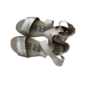 Sorel Ella Ankle Strap Sandals Womens Beige Gold Tan Solid Flat Heel Slip On 7.5